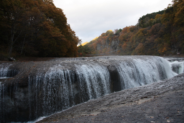 晩秋の「吹割渓谷・吹割の滝」