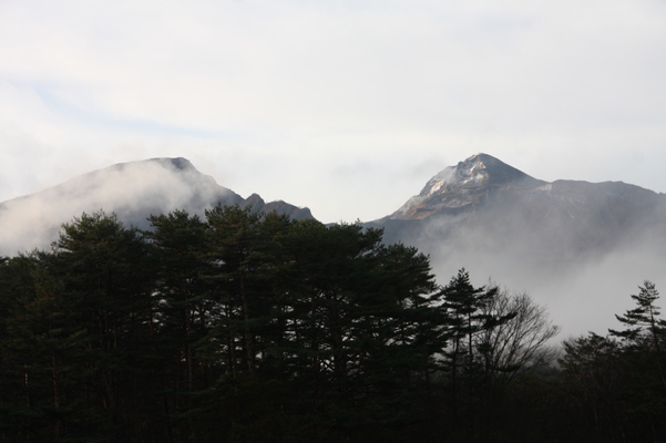 朝霧と磐梯山