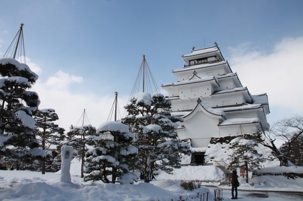 積雪期の会津若松城「天守閣」/癒し憩い画像データベース