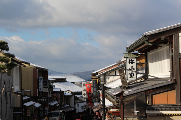 冬の京都・清水寺「門前町参道」