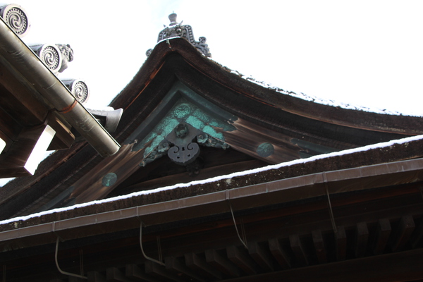 冬の京都・清水寺「本堂屋根」
