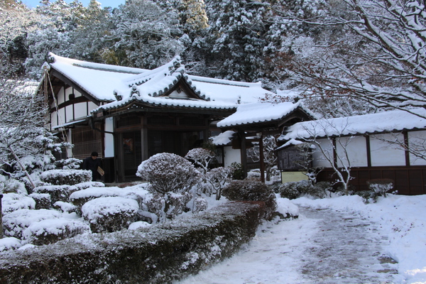 雪の湖東・西明寺「本坊」/癒し憩い画像データベース