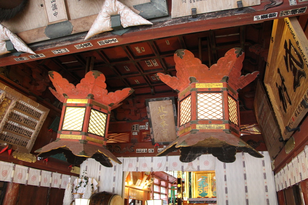 北口本宮富士浅間神社の「拝殿」近景