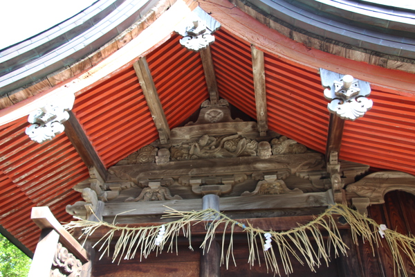 能古島の産土神「白髭神社の本殿」