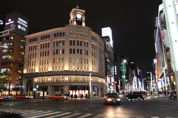 冬の東京「夜の銀座4丁目」/癒し憩い画像データベース