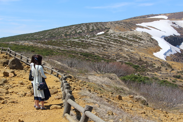 春残雪期の宮城蔵王「熊野岳」