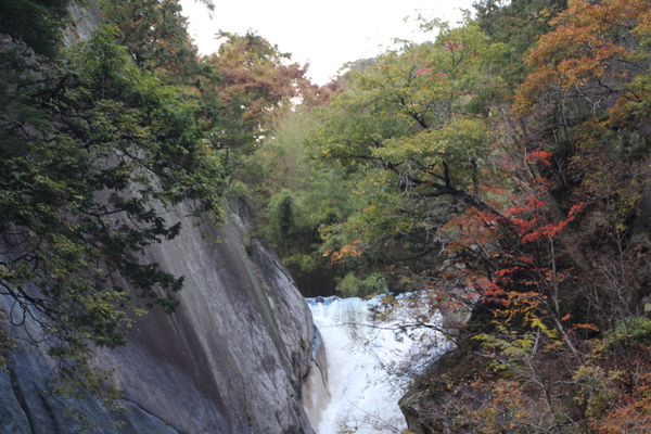 秋の昇仙峡「仙娥滝の滝口」