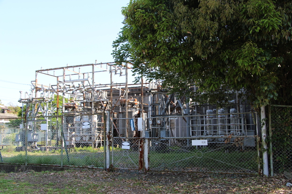 ��̶�ġ�����ú�ֵܸۡ�����ȯ�Ž��ס�/�����Ƥ������ǡ����١���