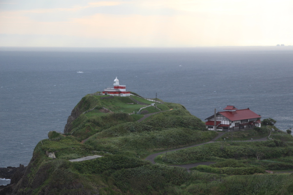 夏の小樽・高島岬「灯台と鰊御殿」