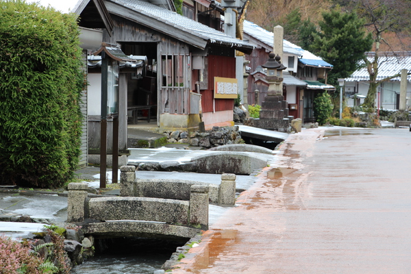 冬の熊川宿（旧鯖街道）「用水路（前川）」/癒し憩い画像データベース