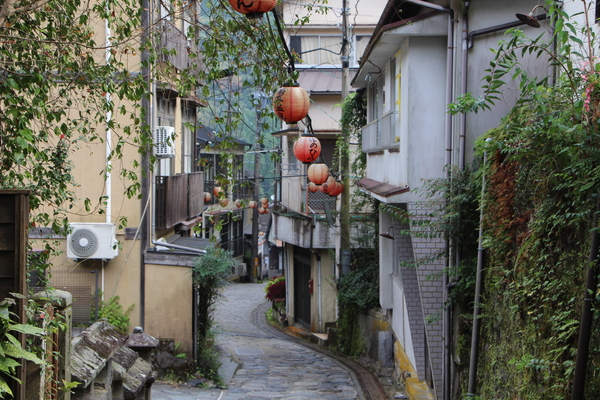 ��ī����ʿ�����ֺ٤��о���ƻ�����/�����Ƥ������ǡ����١���