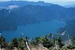 男体山頂から見た中禅寺湖