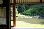 鳥取、観音院の書院から見た地泉観賞式庭園