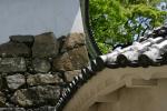姫路城の石垣と白壁