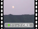 三原山上空の夕月