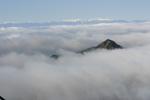 雲海に浮かぶ笠ヶ岳と北アルプスの遠望
