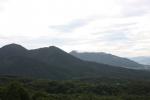 蒜山高原の鬼女台展望台から見た中国山脈の山並み