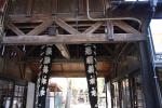 酒田の山居倉庫と「三居稲荷神社」幟