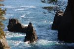 碁石海岸「千代島に打ち寄せる白波」