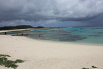奄美大島「白浜とコバルトブルーの海岸」
