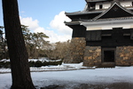 積雪と松江城の「天守閣」