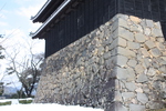 松江城「天主閣」の石垣と黒壁