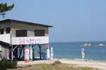 夏の海水浴場「海の家」