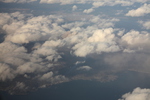 飛行機からみた雲間の桜島