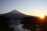 富士山麓からの朝日