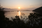 裏磐梯「桧原湖」からの朝日