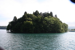 初夏の野尻湖「緑の島」