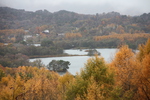 涼風峠から見る小野川湖の黄葉