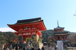 秋の京都・清水寺「仁王門と西門・三重塔」」