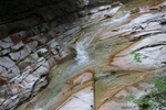 岩場の渓流