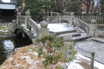 冬の聖福寺「無染池（放生池）と石橋」