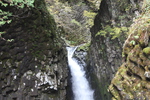秋の下呂「柱状節理と唐谷滝」