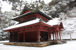 冬・積雪期の「斜めから見た多久聖廟」