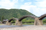 錦帯橋と錦川と岩国城の遠望