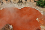 別府温泉「かまど地獄の赤い池」