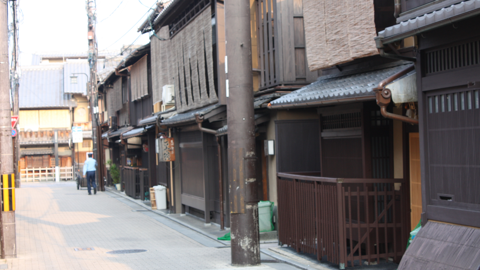 ���Ϥ����Ф�ƻ  ��ˤ������������ξ�򡡸��³���Ƥ���